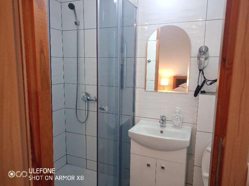Willa Cyprys - Pokoje I Apartamenty Z Aneksami - Centrum فيسلا المظهر الخارجي الصورة